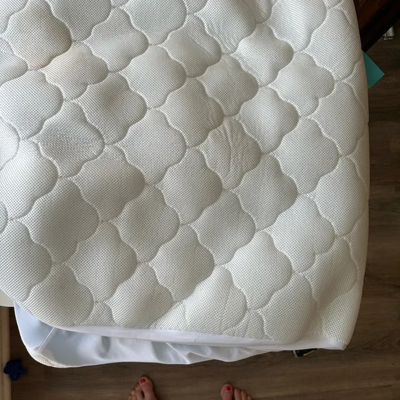 Newton Baby White Mattress Cover waterproof mattress pad GUC crib mattress pad - Picture 5 of 6